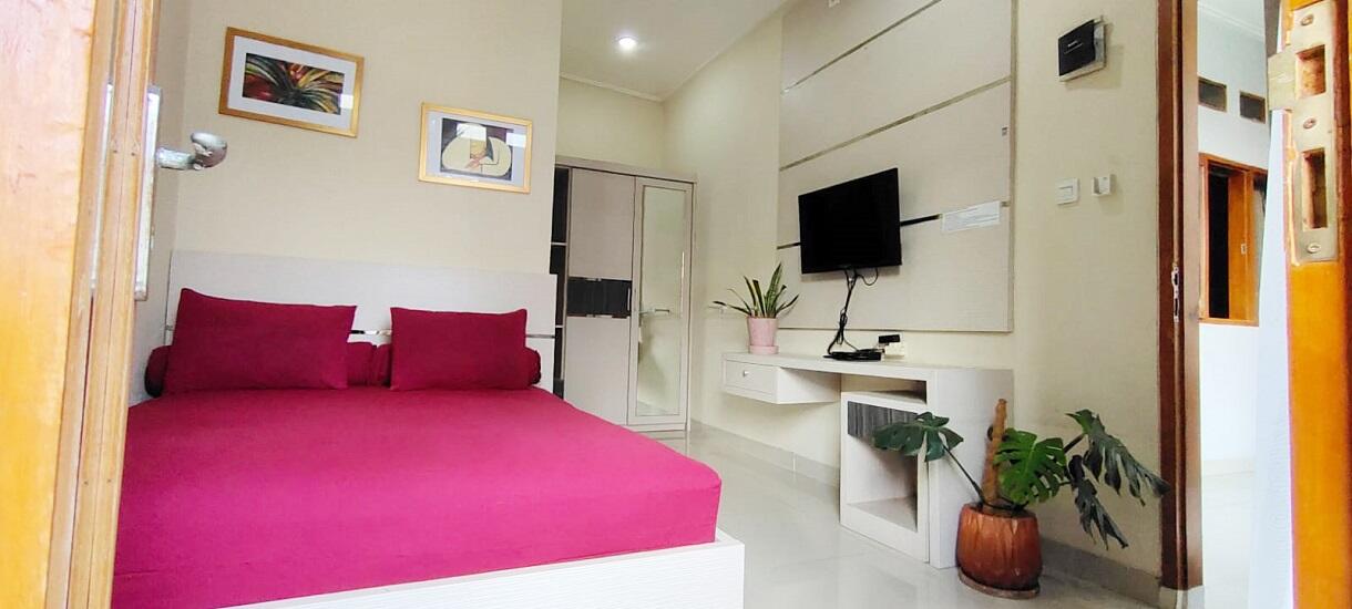 Kost Eksklusif di Kemang Jakarta Selatan Dekat Lippo Mall Kemang, Kem Chicks