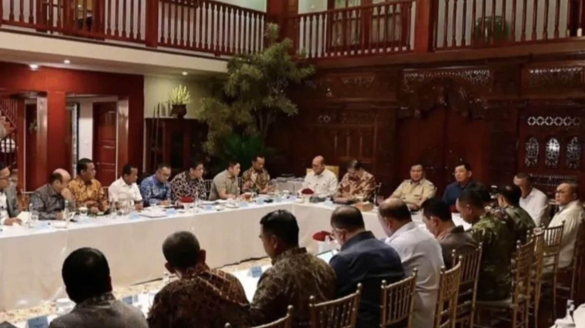 Prabowo Perintahkan Semua Dapur Makan Bergizi Gratis Wajib Miliki Alat Sterilisasi