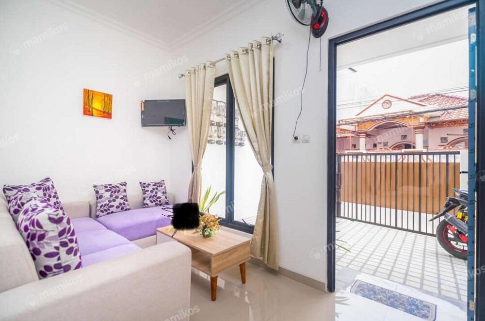 Kost Putri Dekat Universitas Borobudur, Universitas Darma Persada, Mall Bassura