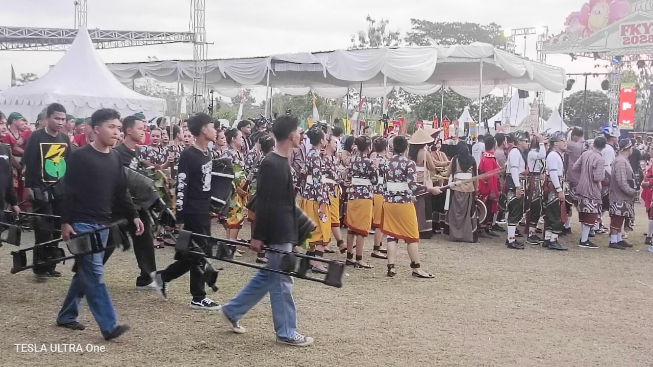 Menikmati Sajian Kuliner Kaledo di Selasa Wagen Malioboro