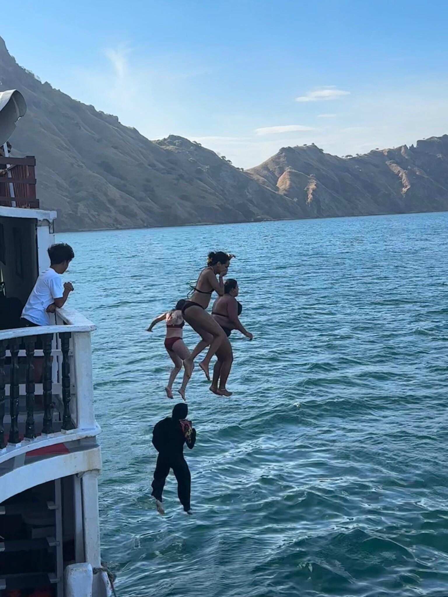 Hentikan Pencarian MU, Coba Lombok Komodo Tour dan Temukan Kembali Jiwamu Yang Hilang