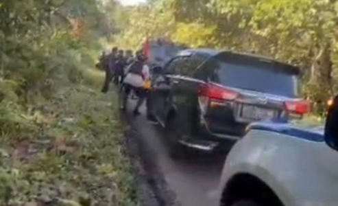 Rombongan Mobil Kapolda Papua Tengah Ditembak KKB, 4 Polisi Terluka