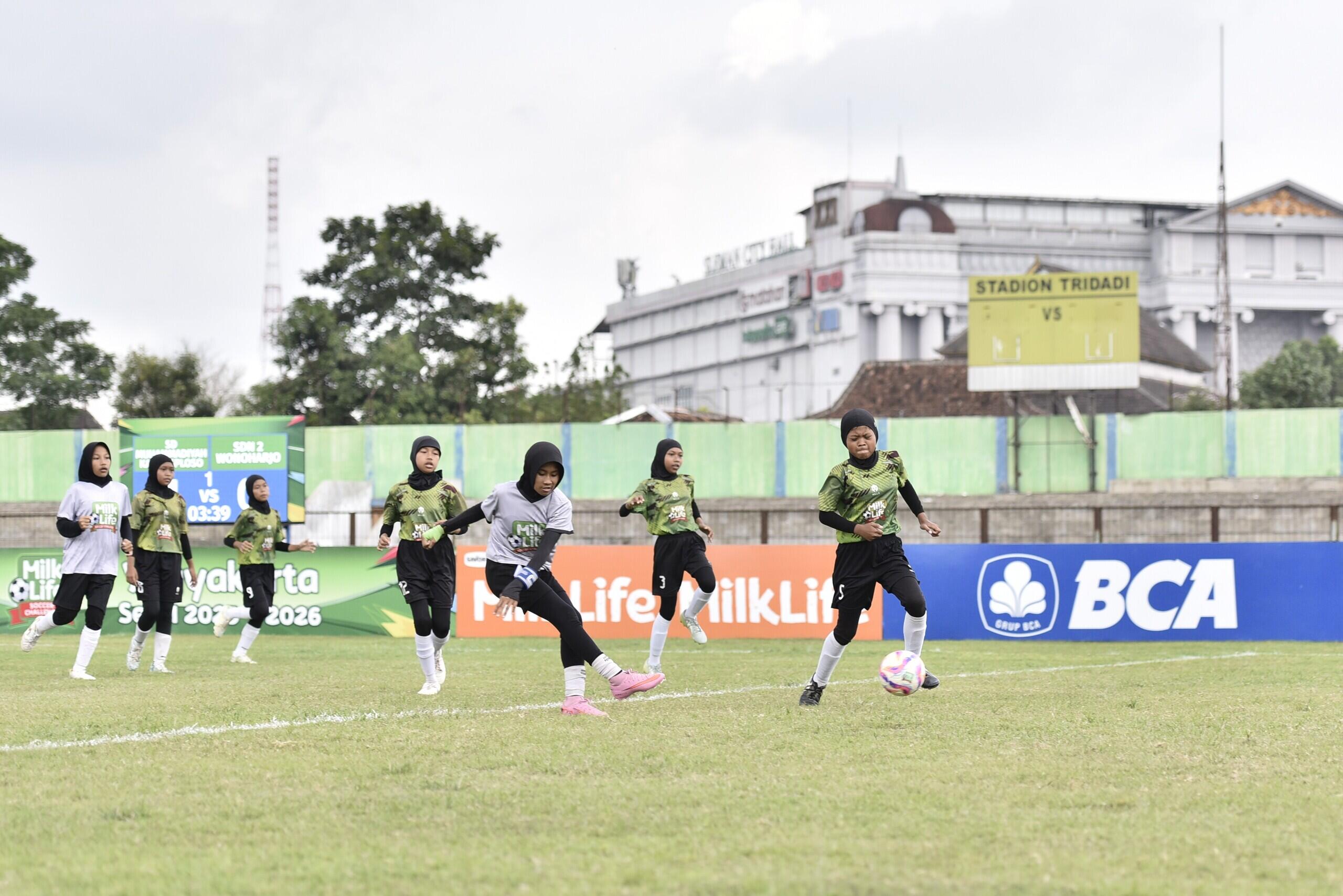 MI Baburroyyan Kiyudan dan SD Muhammadiyah Karangploso Juara MLSC Yogya