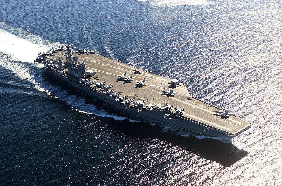 Kapal Induk USS Nimitz Kehilangan Sea Hawk dan Super Hornet dalam 30 Menit