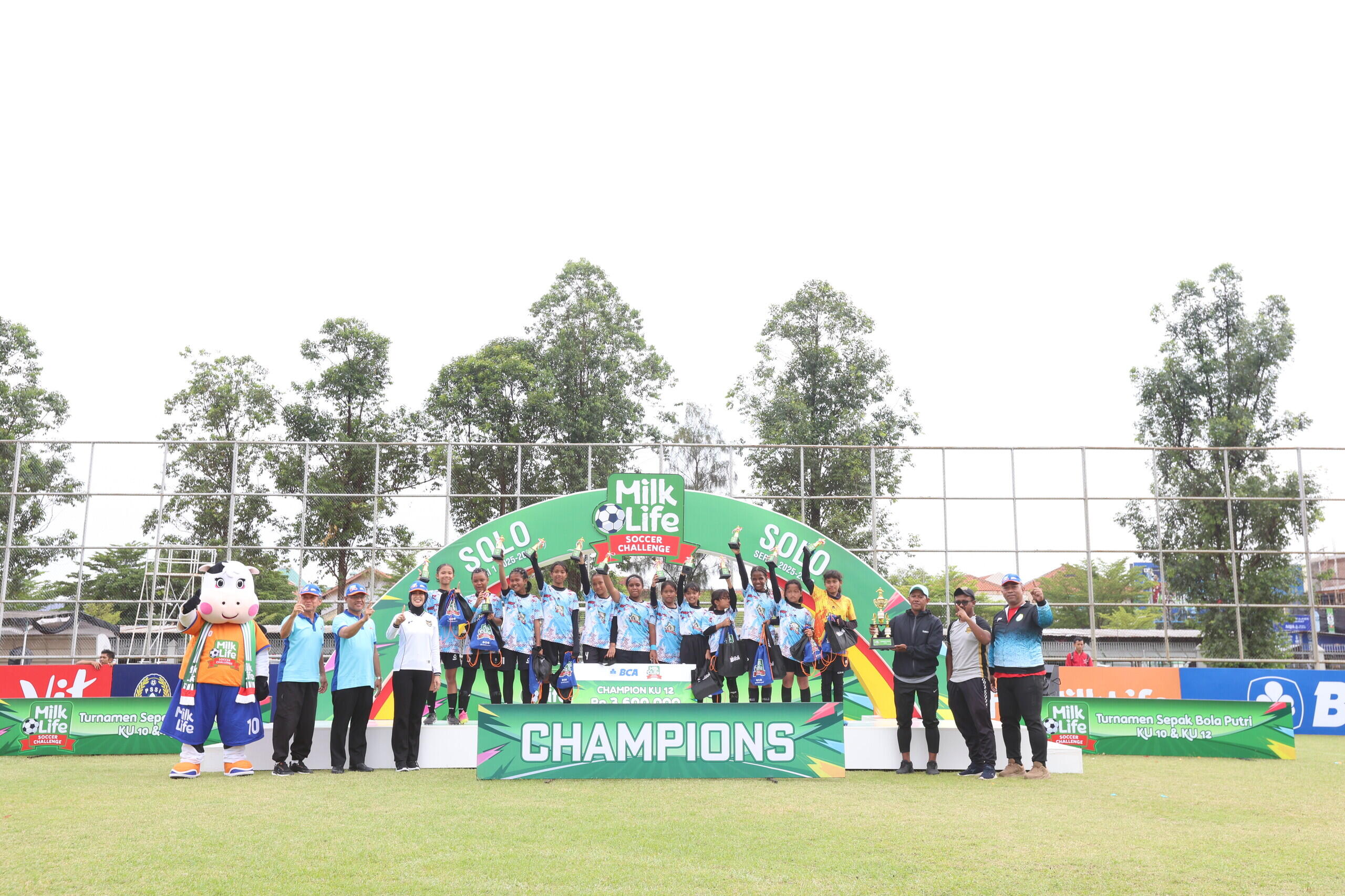 SD Kristen Manahan dan SD Al Azhar Syifa Juara MLSC Solo Seri 1