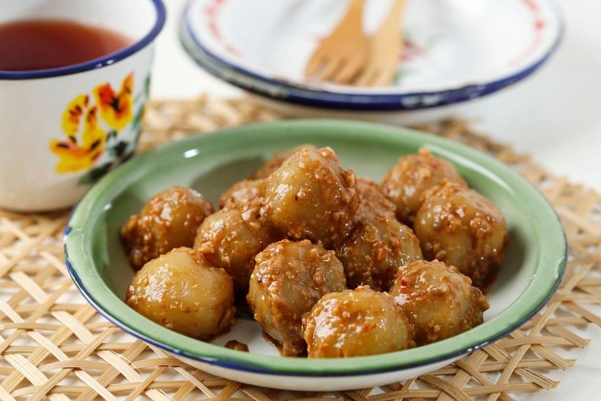 Cilok Bumbu Kacang, Camilan Nostalgia yang Bikin Rindu Masa Sekolah