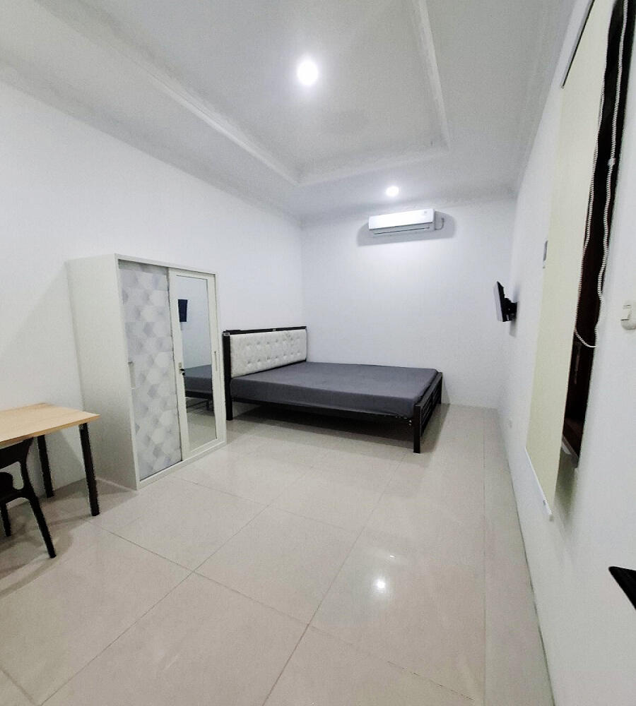 Kost Dekat UNJ Universitas Negeri Jakarta, Tip Top Rawamangun, Pasar Pramuka