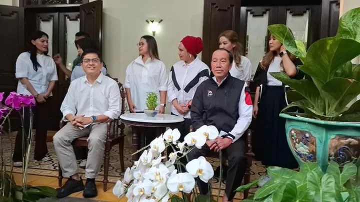 Jokowi dan PSI Kompak Dukung Pemberian Gelar Pahlawan ke Soeharto