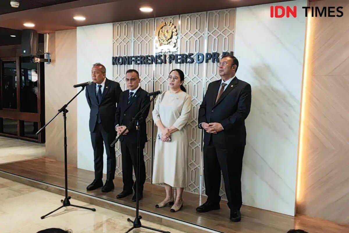 Indonesia
Puan Singgung Tak Boleh Sembarang Orang Memaksa Masuk DPR