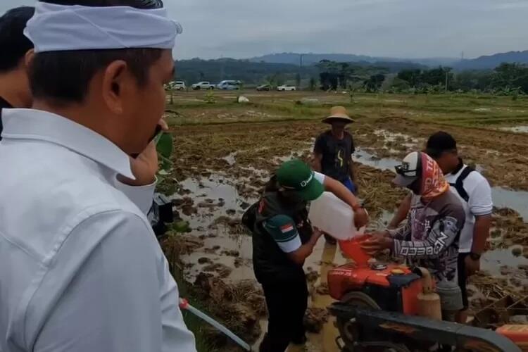 Dedi Mulyadi Uji Coba BBM Alternatif dari Jerami, Energi Terbarukan Masa Depan