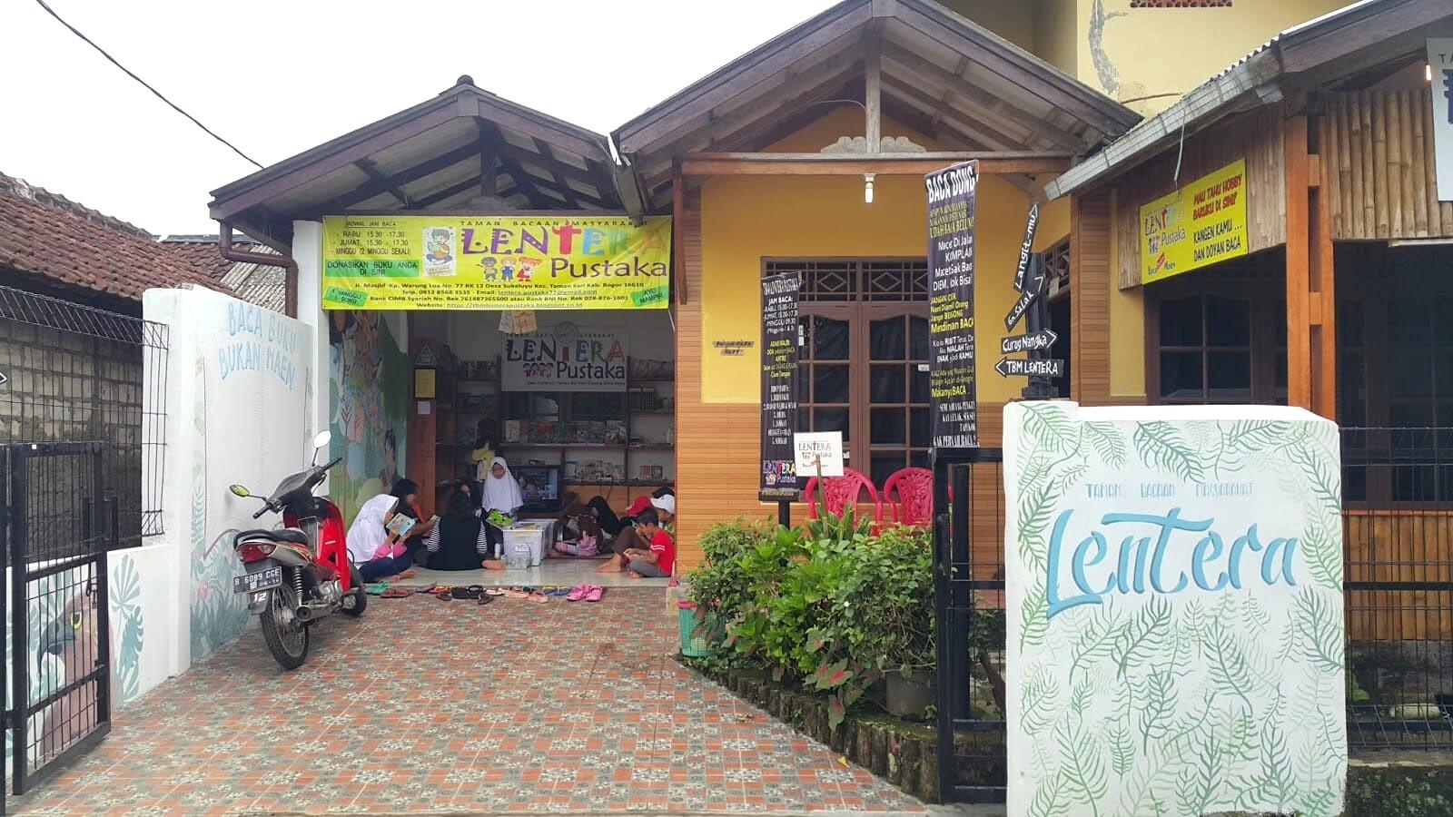 Tidak Ada Teori Paling Benar di Taman Bacaan