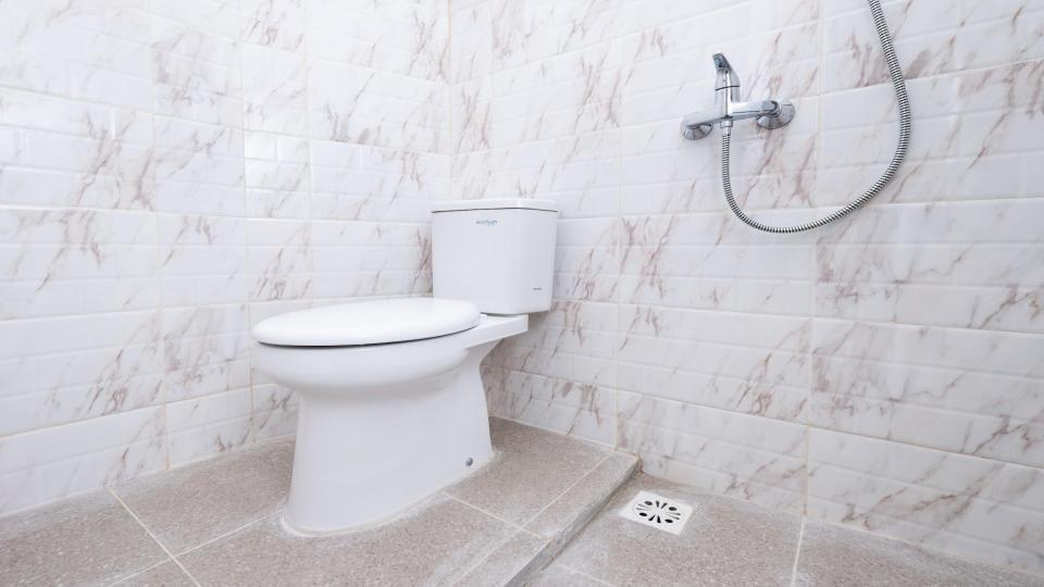 Kost Dekat Gajah Mada Plaza, LTC Glodok, Harmoni, LTC Glodok, RS Husada