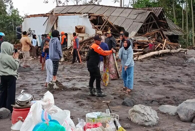 Awan Panas Semeru Terjang Dua Dusun di Supiturang Lumajang, 50 Rumah Rusak