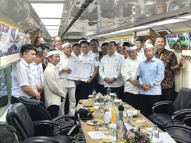 Pemda Jabar-KAI Kembangkan Kereta Kilat Pajajaran, Jakarta-Bandung hanya 1,5 Jam