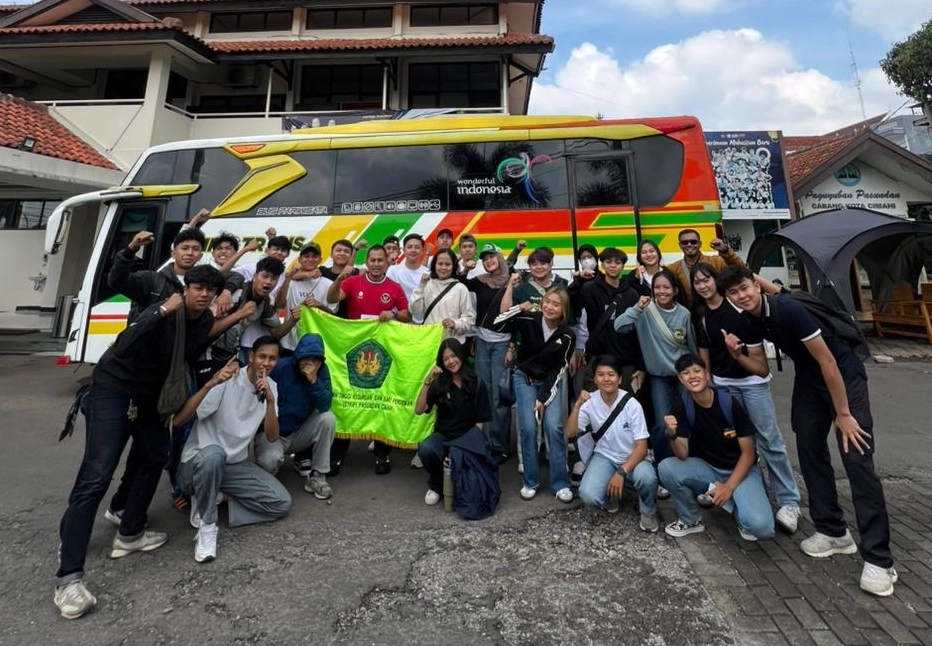 Dari Cimahi &quot;Geruduk&quot; Jakarta, Supporter STKIP Pasundan Bawa Hasil Terbaik