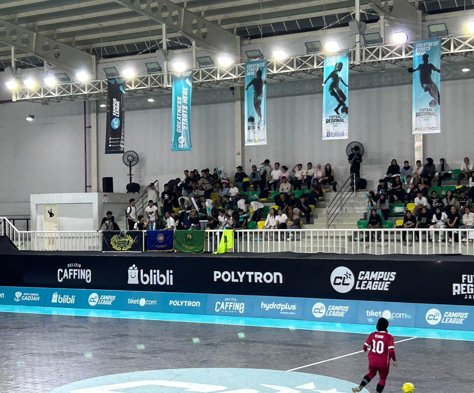 Dari Cimahi &quot;Geruduk&quot; Jakarta, Supporter STKIP Pasundan Bawa Hasil Terbaik