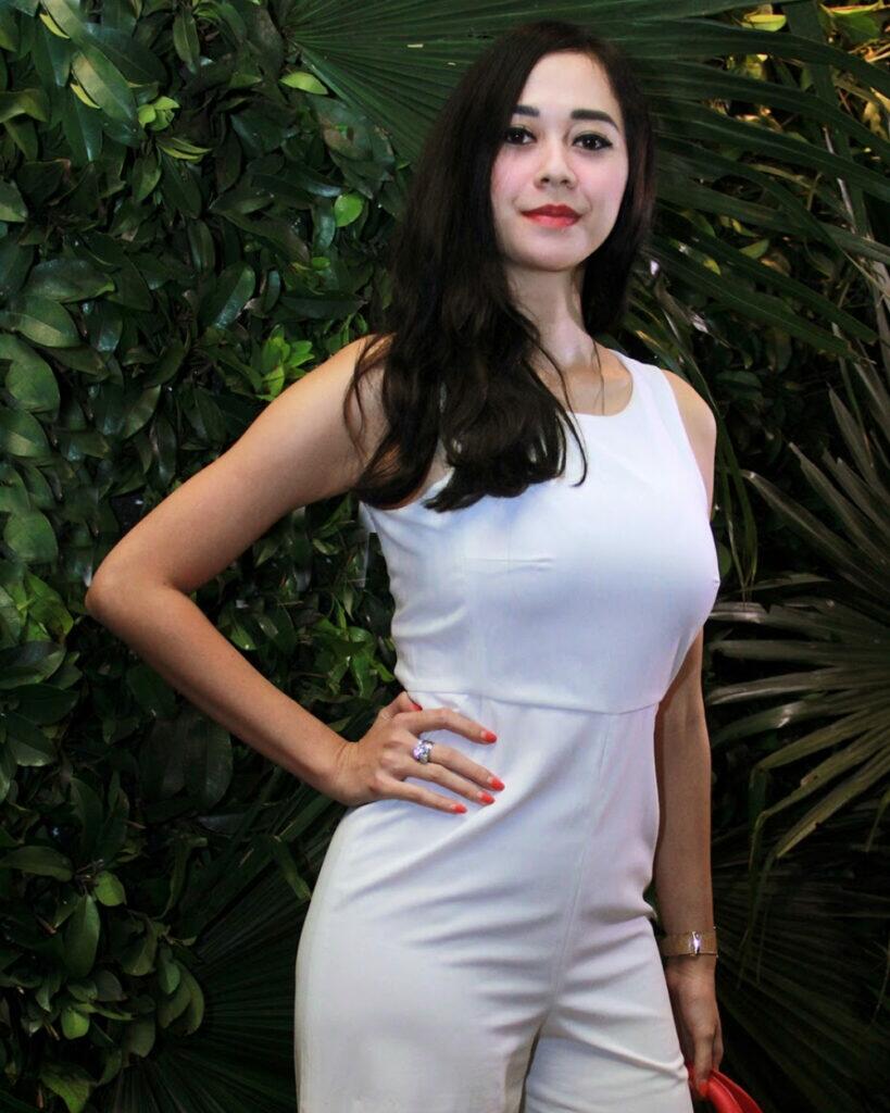 Tidak Nyaman! Diduga Punya Hubungan Khusus dengan Pejabat RK, Aura Kasih Membantahnya