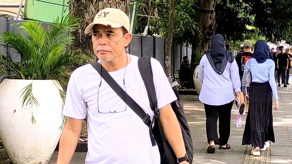 Orang Kantoran Suka Sok Tahu?