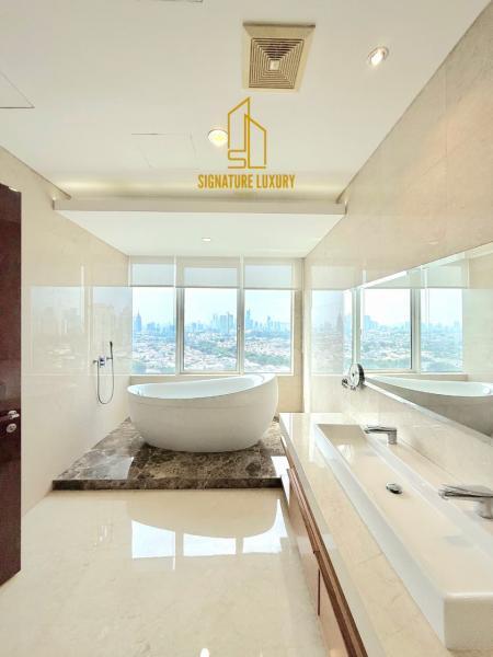 Jual Cepat &amp; Termurah Apartemen Providence Park &ndash; 3 BR 283 m2, Furnished