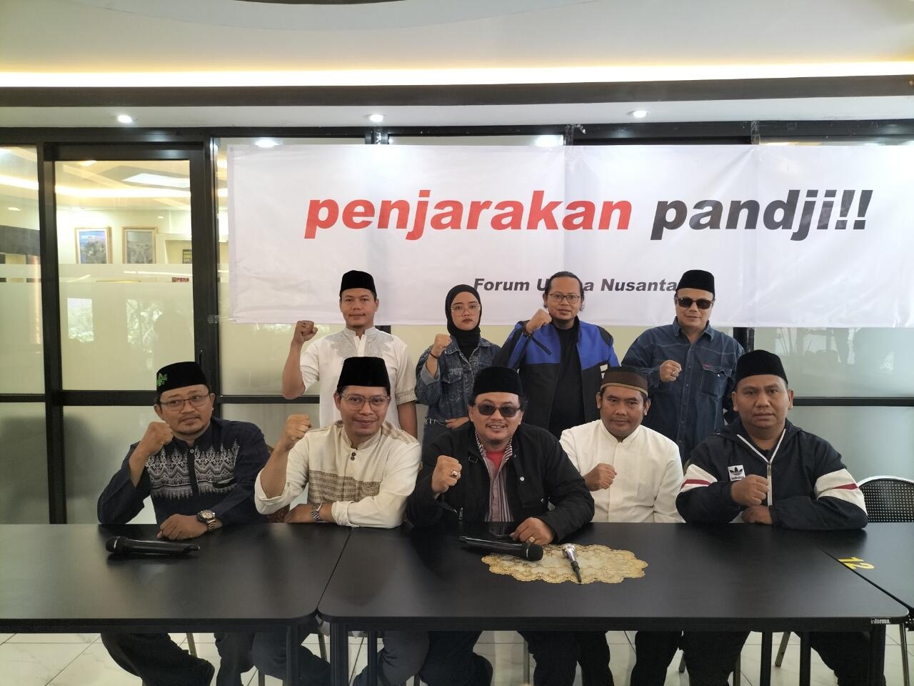 Forum Ulama Nusantara Siap Laporkan Dugaan Penistaan Agama oleh Pandji Pragiwaksono