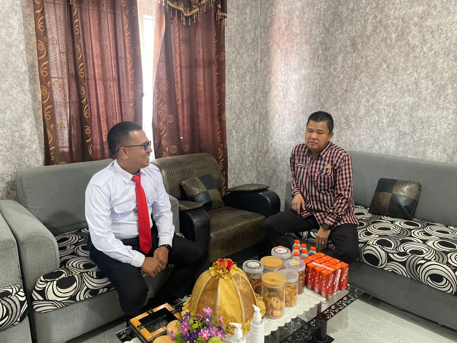 Kadis Perpustakaan Dan Kearsipan Prov. Sulbar Kunjungi Rutan Mamuju