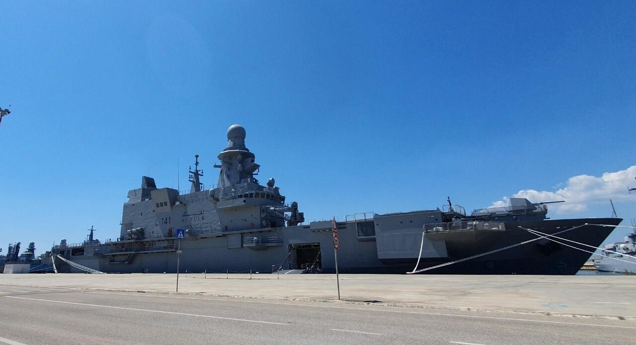 Al Fulk: Kapal Serbu Amfibi Milik Qatar dengan Persenjataan Setara Frigat