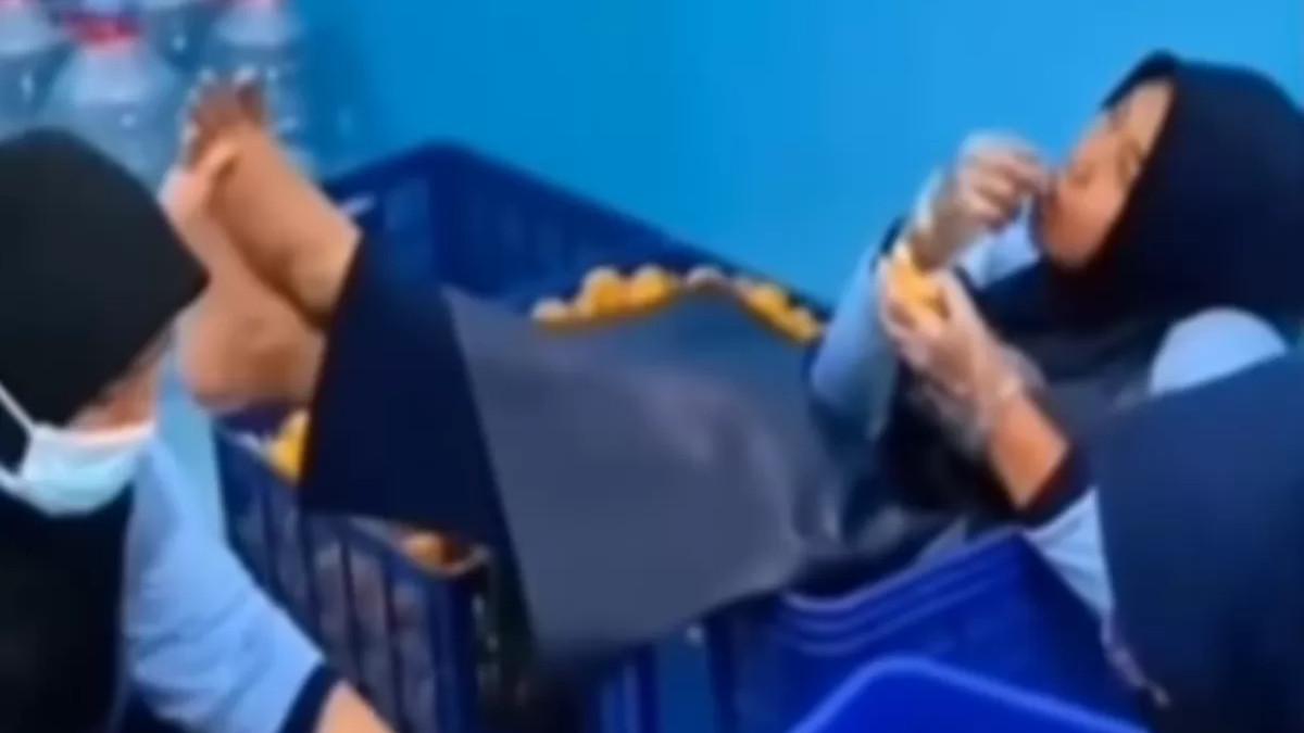 Krisis Etika Kerja: Pegawai SPPG Sukatani Makan Jatah MBG, Duduk di Keranjang Buah...