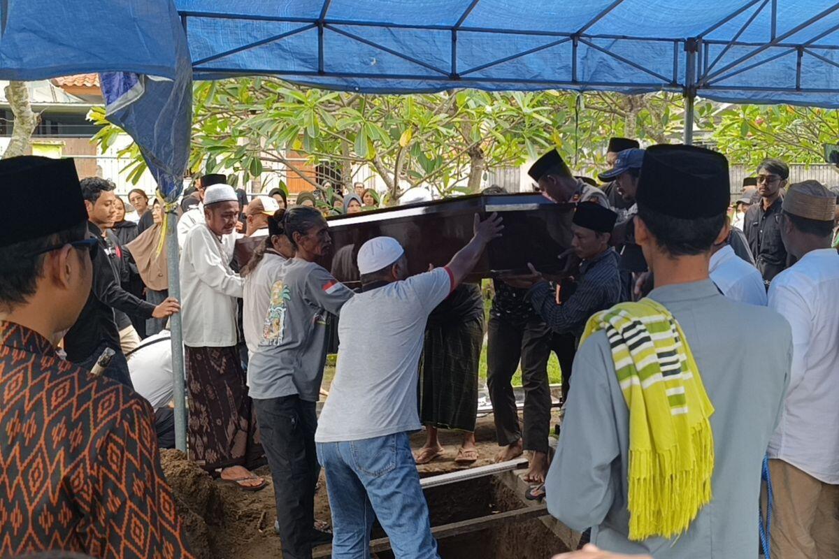 Nekat Bunuh dan Bakar Ibu Kandung, Ketika Anak Kesayangan Kerasukan Setan