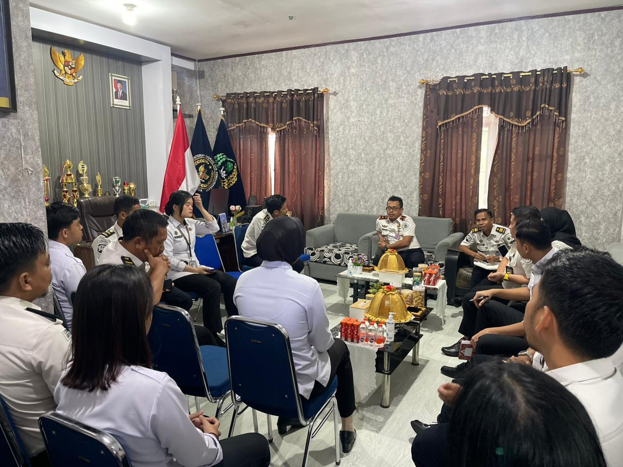 Jelang Ramadhan, Karutan Mamuju Gelar Rapat Dinas 