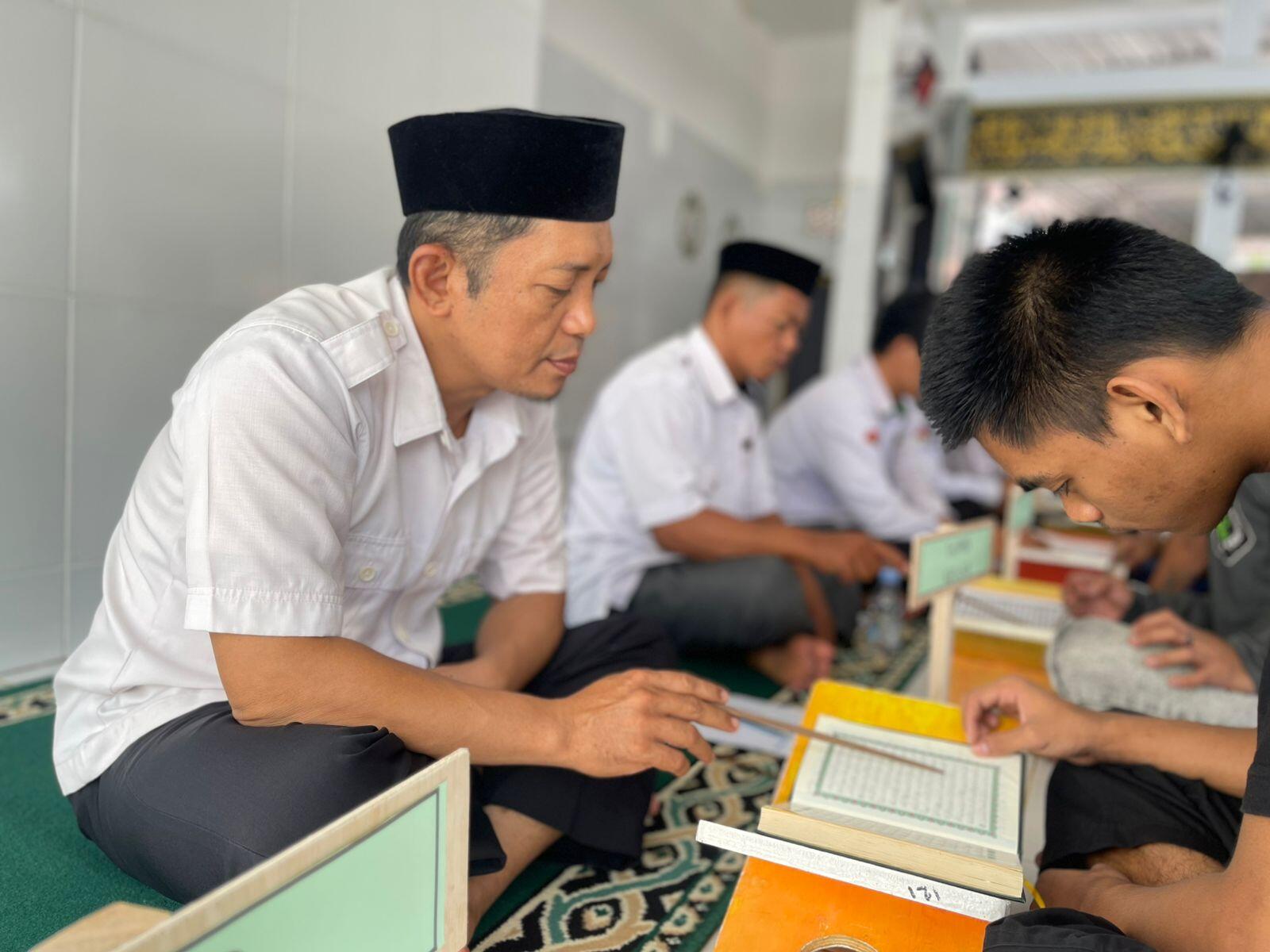 Rutan Mamuju Gelar Bimbingan Bacaan Al-Qur&rsquo;an Bersama Kemenag Mamuju