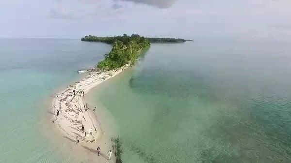 Top 3 Most Beautiful Tourism Attractions in Aru Islands