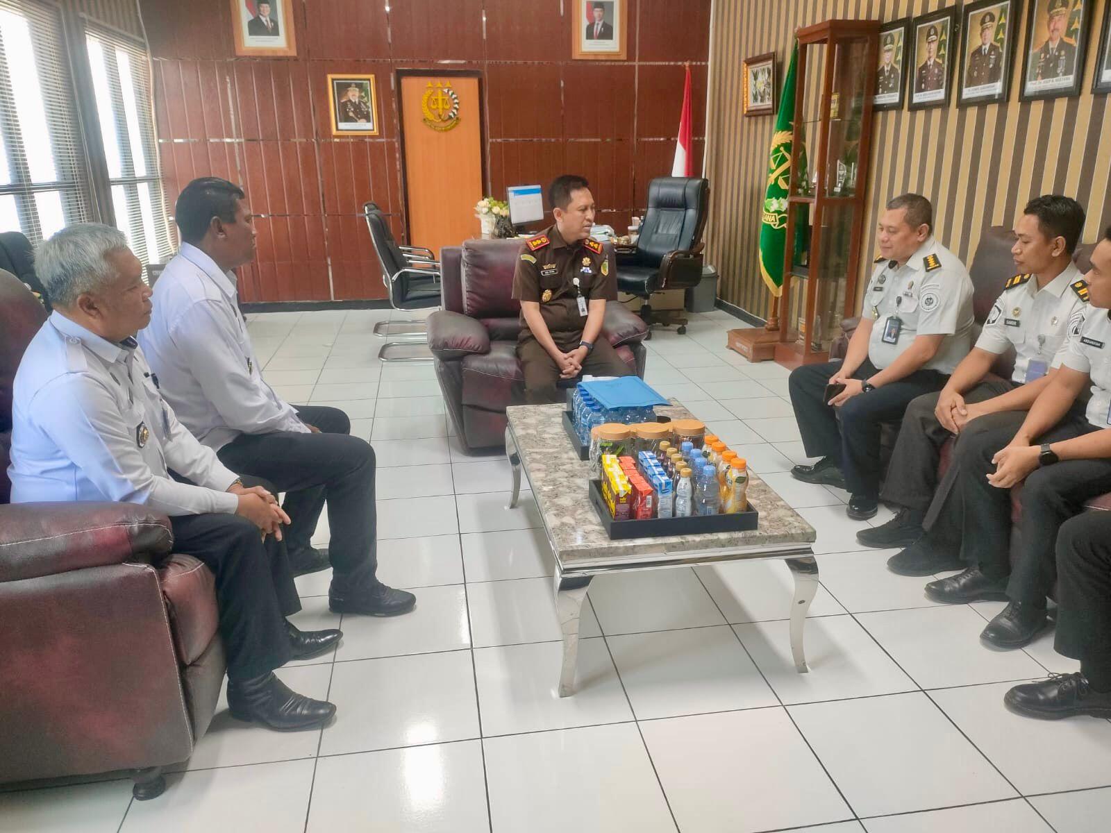 Karutan Majene dan Kanwil Ditjenpas Sulbar Koordinasi dengan Kejari 
