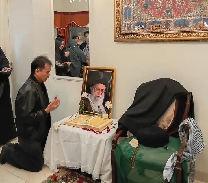 Roy Suryo Hadiri Doa Bersama, Sampaikan Duka atas Wafatnya Ali Khamenei dan...