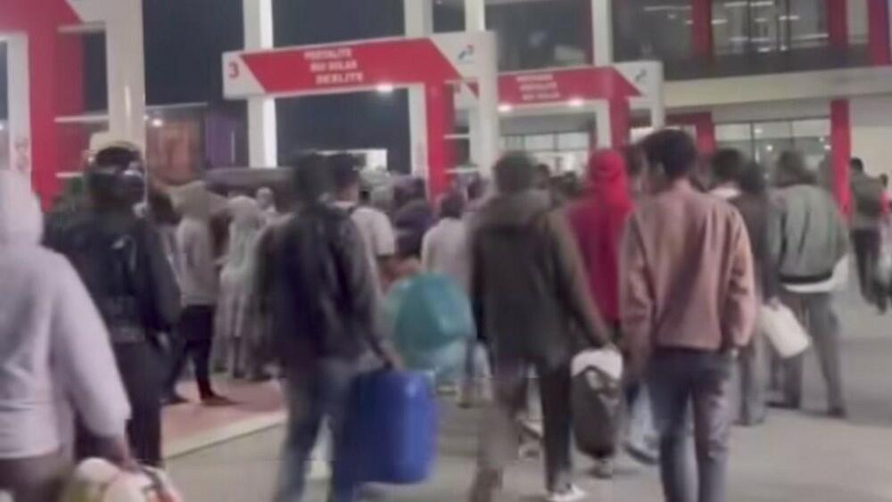 Gara-gara Omongan BAHLIL, Warga Aceh Serbu SPBU Borong BBM! Panic Buying?
