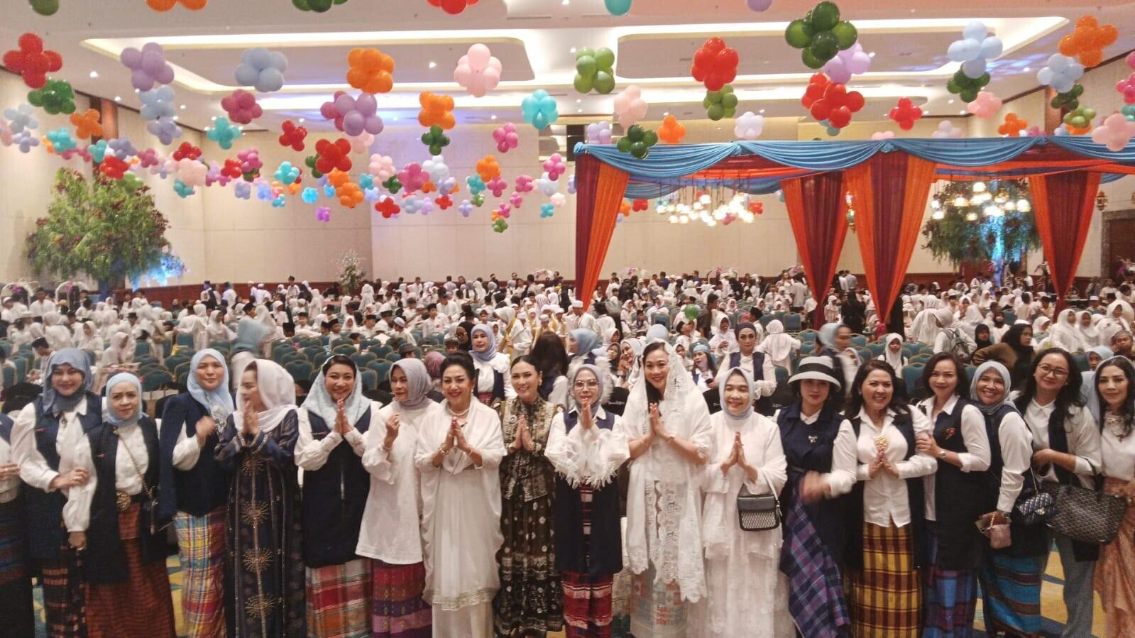 Jakarta With Love Santuni 600 Anak Yatim di Senayan City