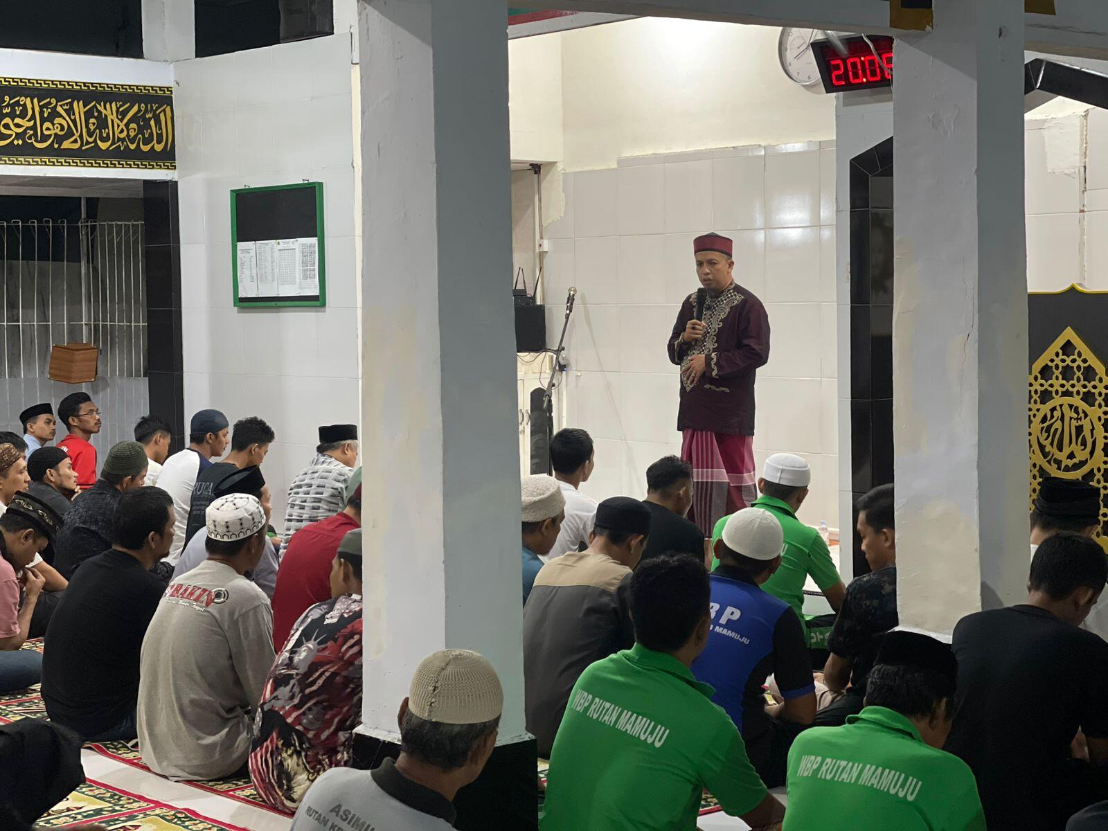 Momentum Bulan Ramadhan Menjadi Lebih Baik