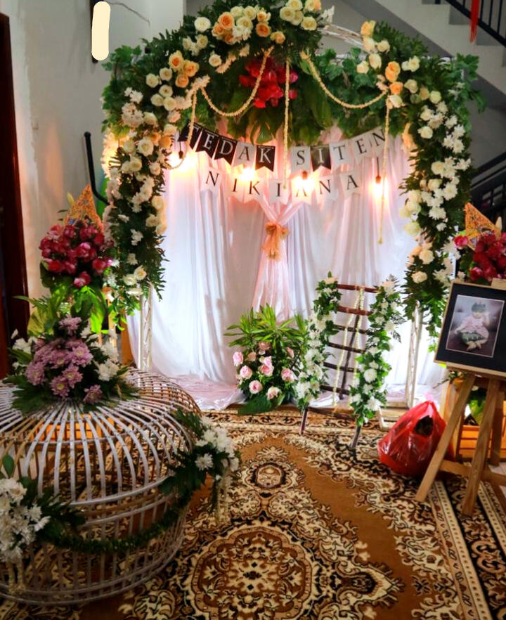 Turun Tanah Tedak Siten 