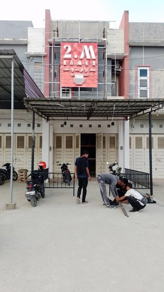 ADVERTISING KENDARI: Cetak Logo Timbul dan Huruf Timbul Papan Reklame Kendari