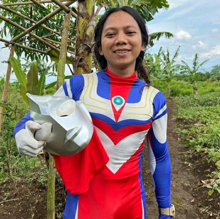 Dede Inoen, Si "Tangan Dewa" yang Bikin Hewan Hutan Auto Kena Mental!