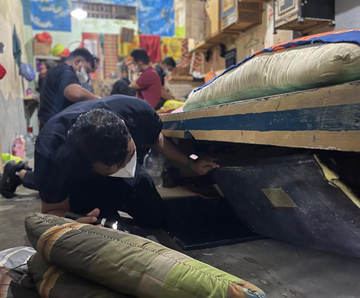 Rutan Mamuju, Kanwil Ditjenpas Sulbar Dan BNNP Sulbar Gelar Penggeledahan Blok Hunian