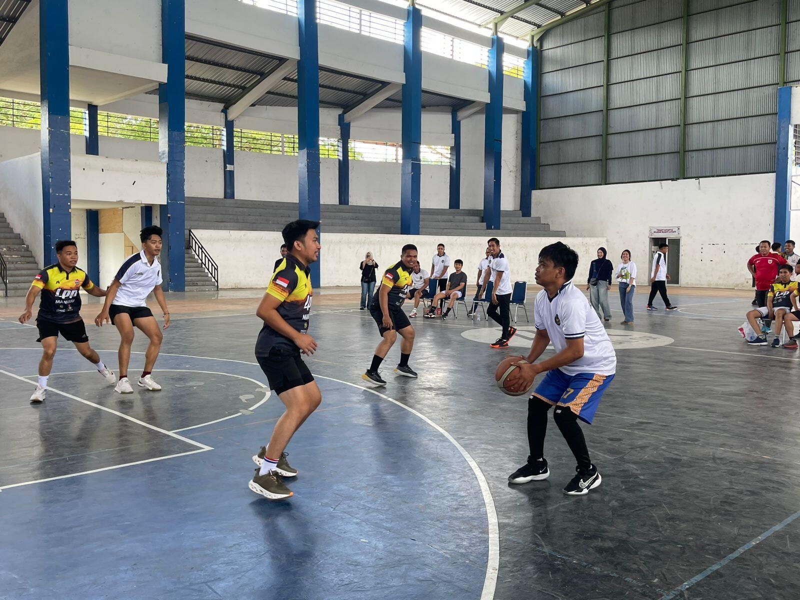 Rutan Mamuju Ambil Bagian Dalam Turnamen Bola Basket Antar UPT Se-Sulawesi Barat 