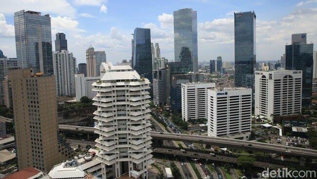 ADB Ramal Ekonomi Negara Berkembang Memburuk, RI Beda Sendiri