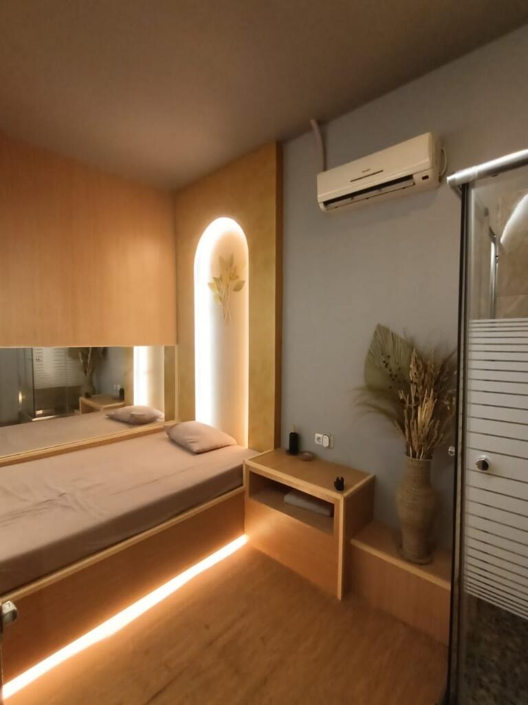 EAST massage &amp; SPA kota wisata CIBUBUR