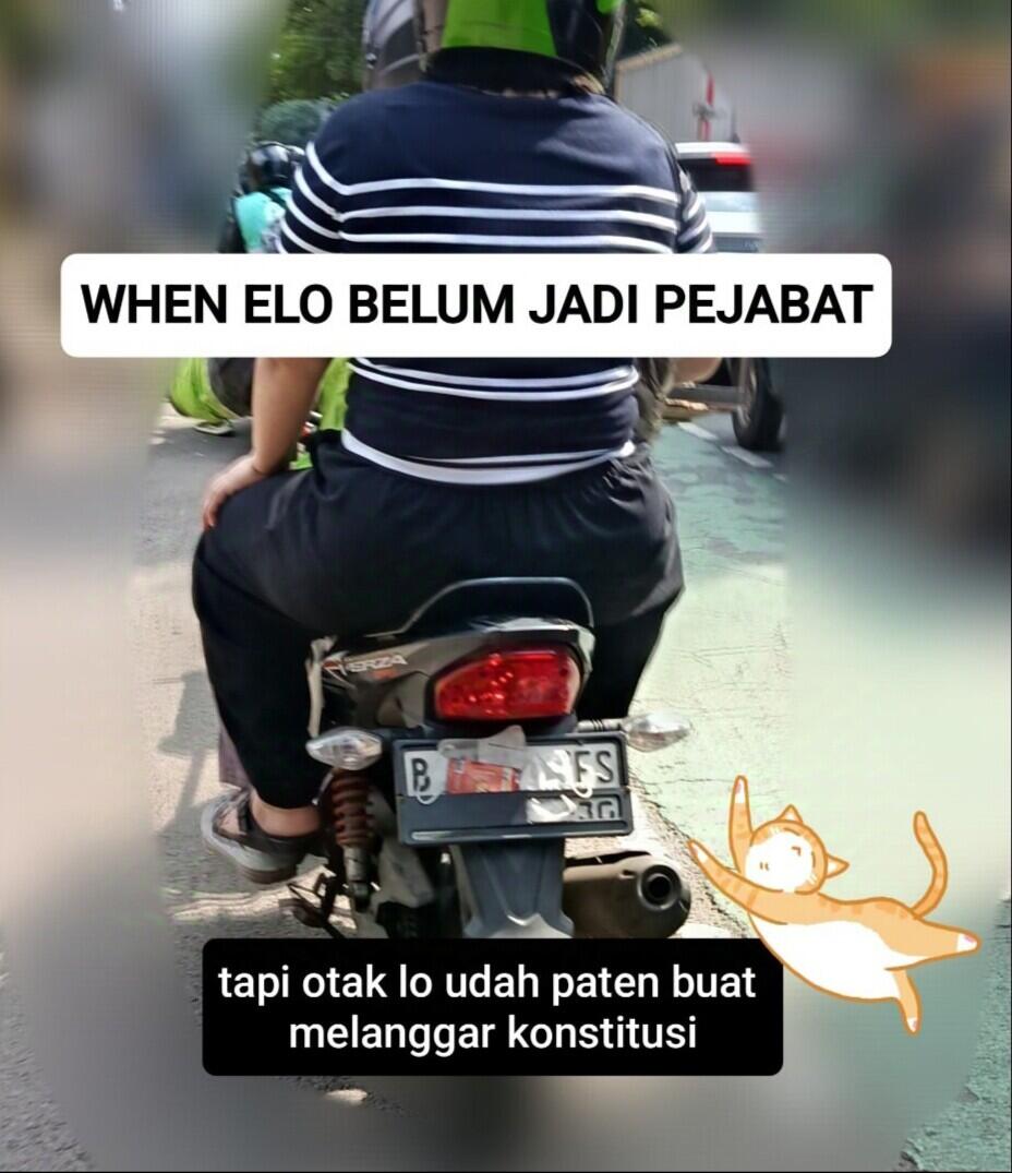 Ga sekalian aja pasang Spanduk Partai ..