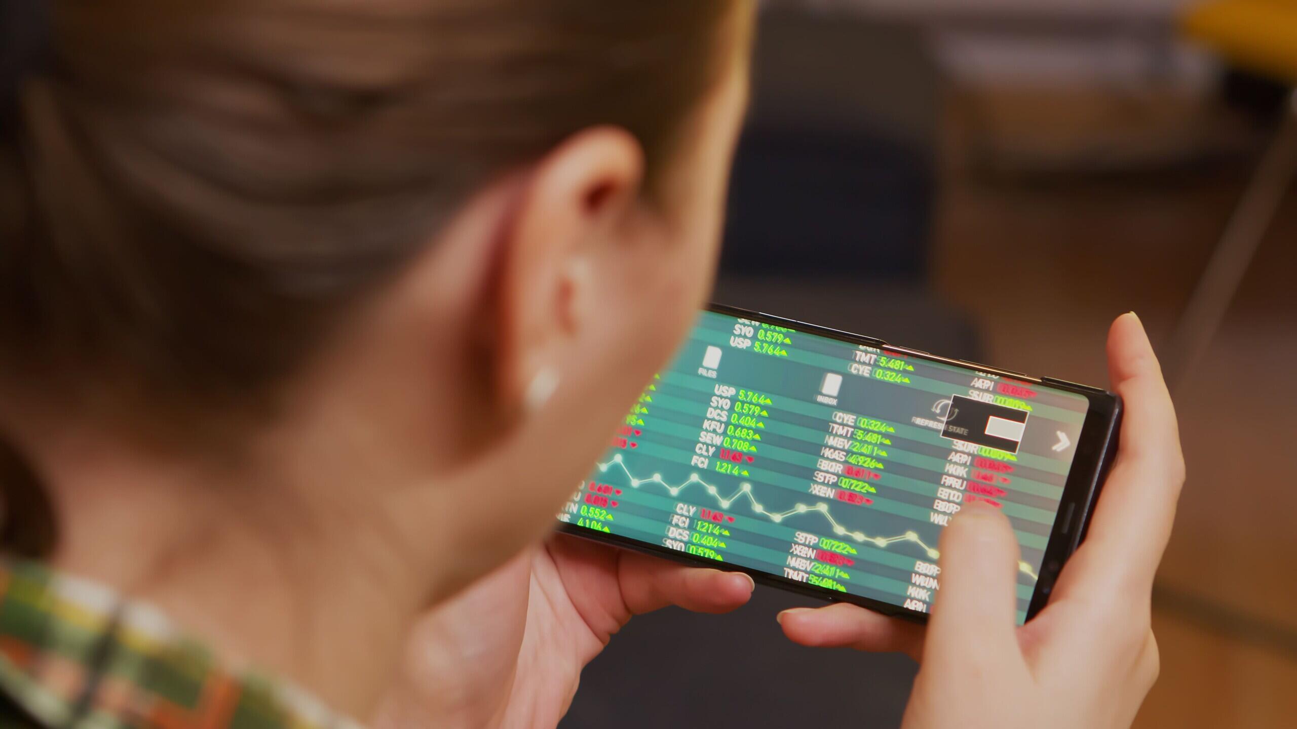Kalau Kamu Rugi Trading, Uangnya ke Mana? Sampai Akhirnya Saya Tahu Cara Kerjanya