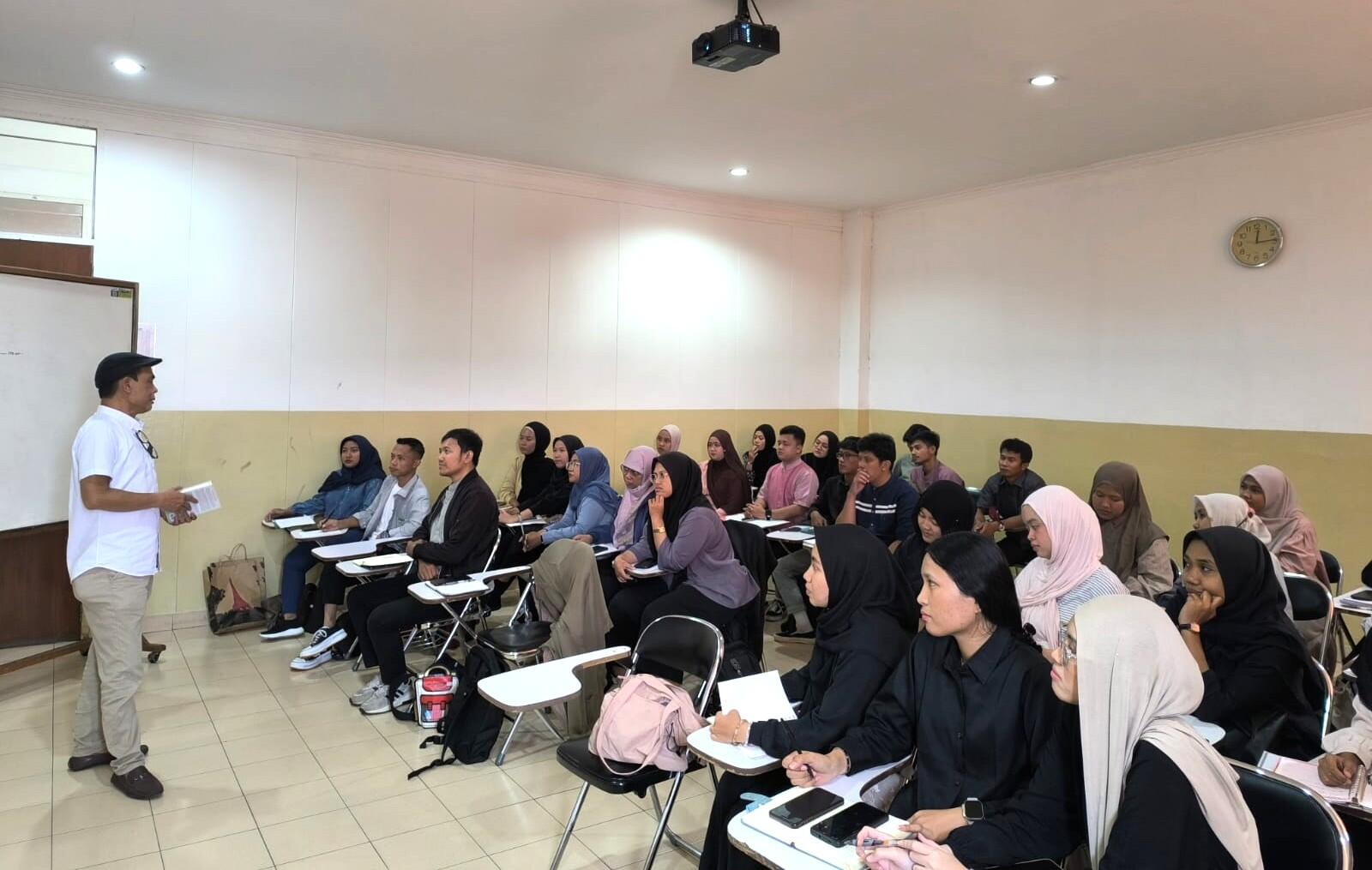 Catatan Hardiknas: Tidak Semua suara di Luar Sana Layak Didengarkan