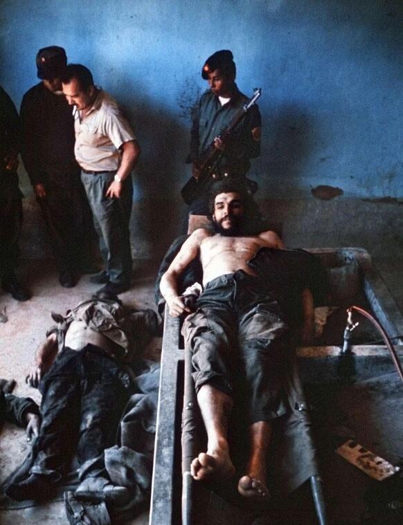 Mayat revolusioner Ernesto &ldquo;Che&rdquo; Guevara (Kurang DP)