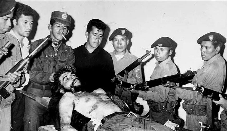 Mayat revolusioner Ernesto &ldquo;Che&rdquo; Guevara (Kurang DP)