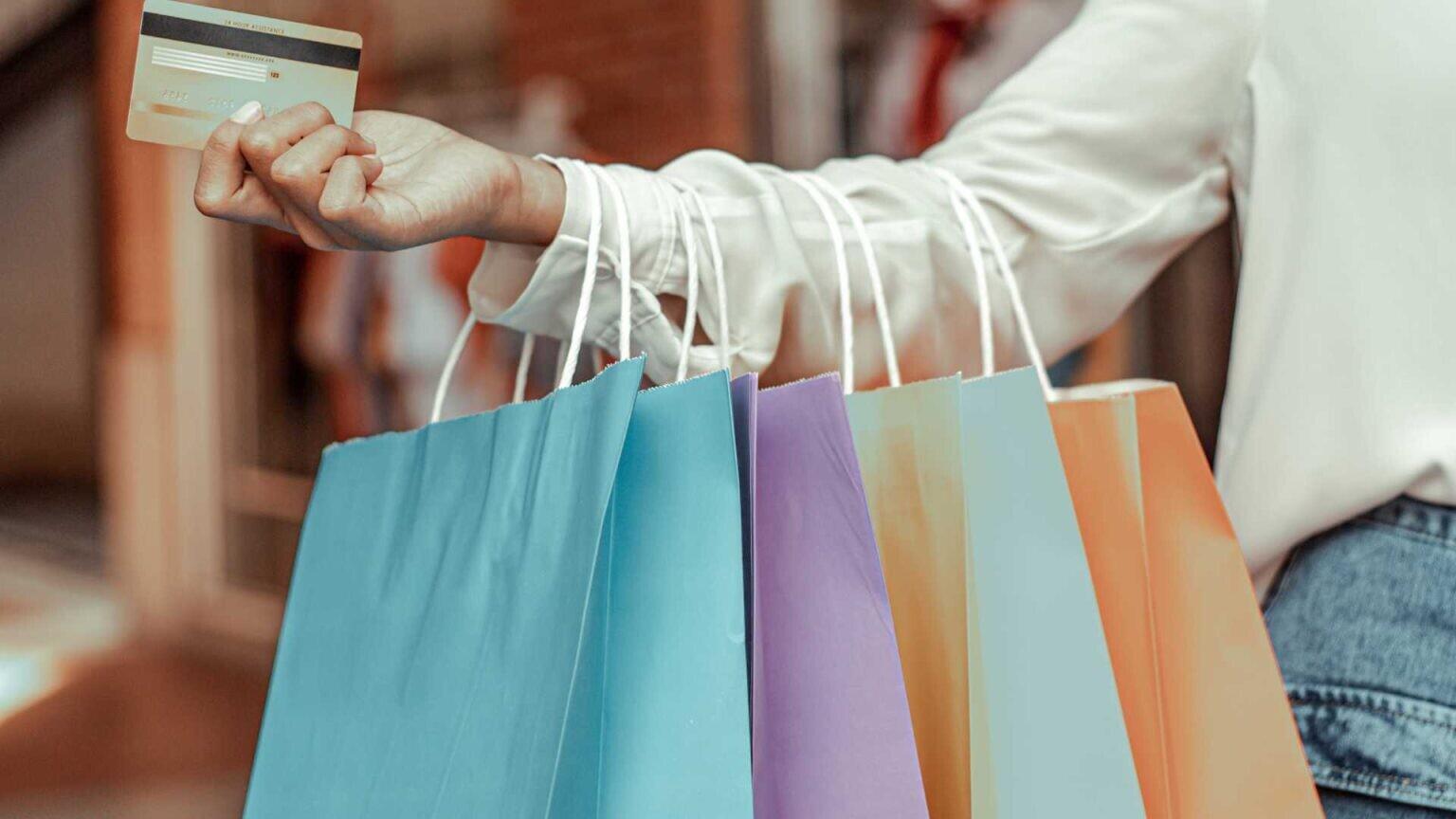 Hentikan Dorongan Untuk Kecanduan Belanja Dengan 9 Cara Ini!!