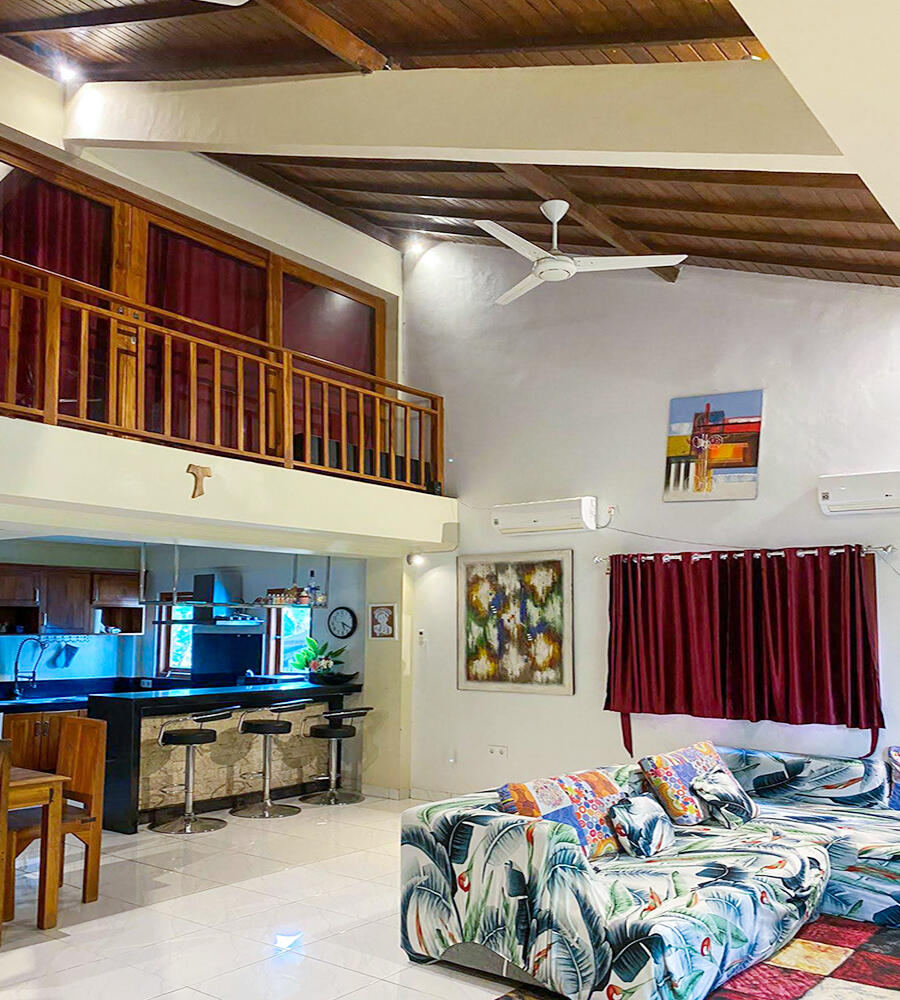 Villa Dijual di Labuan Bajo Dekat Tempat Wisata Goa Batu Cermin, Bukit Sylvia Hill